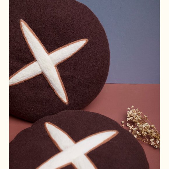 Designer Painter Hat | 100% Handmade Wool Felt - Picture 5 of 7